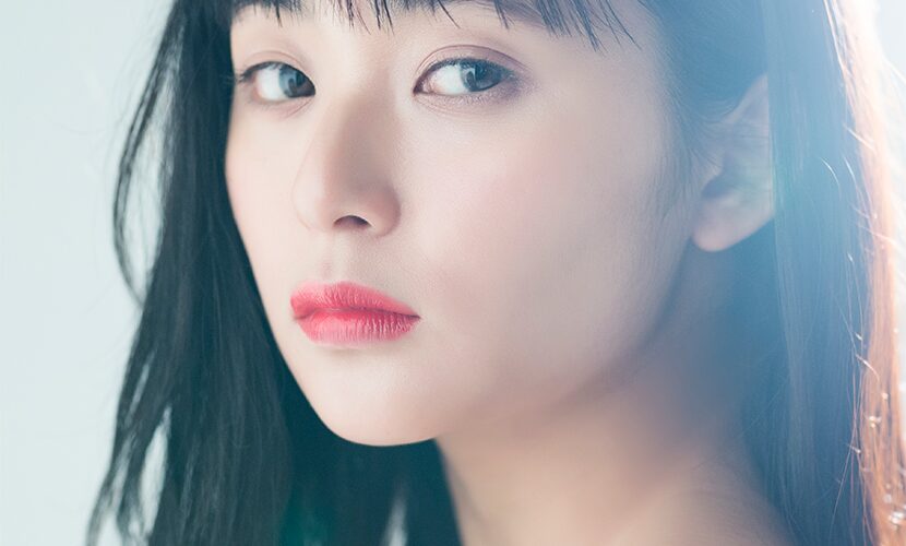 二重瞼の魅力